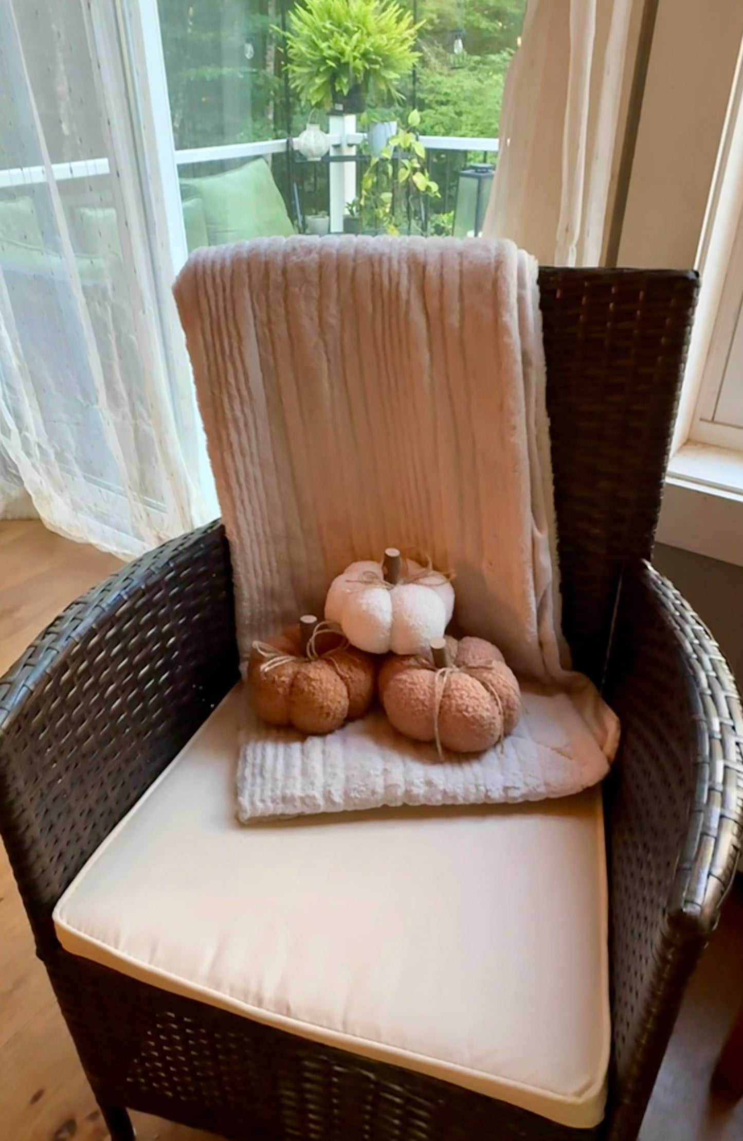 Dark Orange Small Sherpa Pumpkin